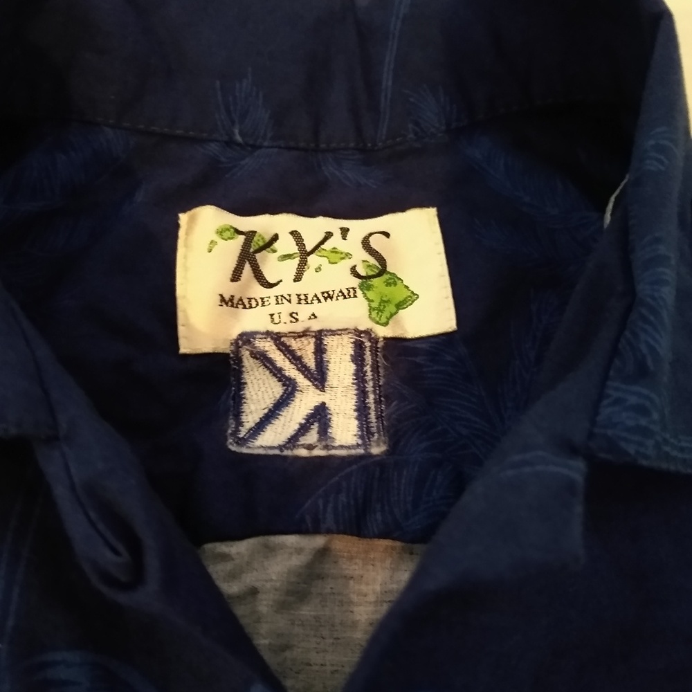 KY'S Made In Hawaii Button Up - Picture 3 of 5
